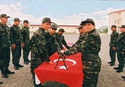 5 bin euroyu verene dövizli askerlik