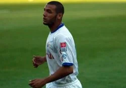 Müslüman futbolcuya ırkçı saldırı