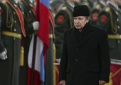 Rusya'dan Cezayir'e 'hurda uçak' kazığı!