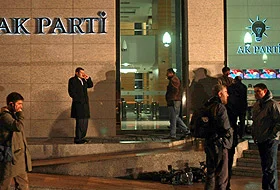 Ak Parti'den 'Venedik formülü'