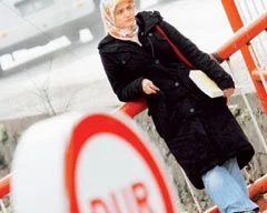 Başörtüsü zulmü devam ediyor