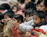 Çin tek çocuk politikasından vazgeçiyor