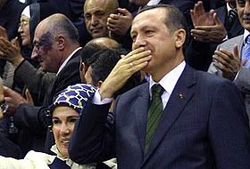 Erdoğan: Türkiye özgüvenine kavuştu