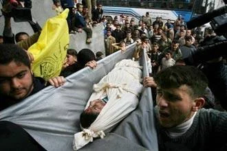 Gazze'de vahşi katliam: 91 Filistinli öldü