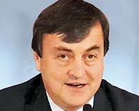 Gül suçlanamaz, dava reddedilmeli