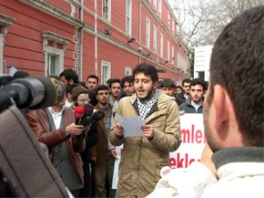 Irak'ın işgalini protesto gösterisinde olay