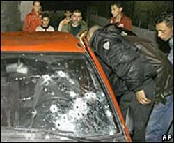 İsrail Gazze Şeridi'ni vurdu
