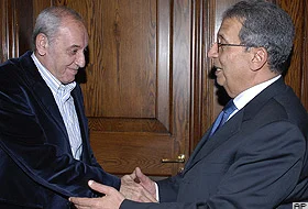 Lübnan'da seçim yine ertelendi