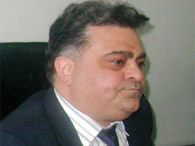 Özal ANAP Genel Başkanlığına aday