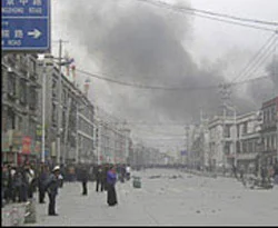 Pekin: Tibet'teki olaylar yayılıyor