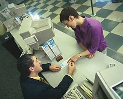 Tüketicilerin bankalara borcu 97.6 milyar YTL