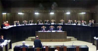 301'deki değişiklik duruşma erteletti
