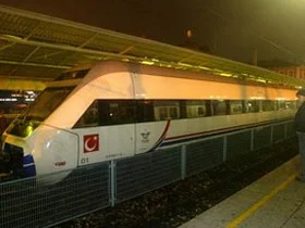 Ankara-Eskişehir 1 saate iniyor