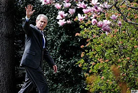Bush'a Zagreb'de protestolu karşılama