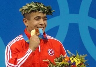 Halil Avrupa şampiyonu oldu