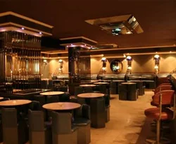 İngiltere'de Müslümanlar, alkolsüz bar açtı