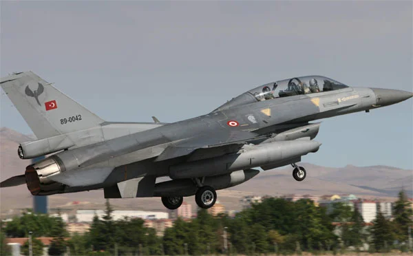 Jetler, Irak'ın Kuzeyi'ni bombaladı