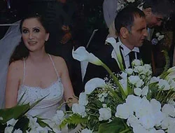 Memati gizlice evlendi!