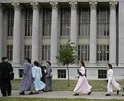 Mormon tarikatı davasında kargaşa