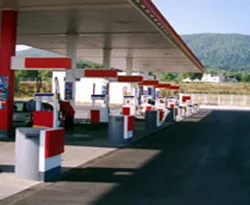 Petrol istasyonunda patlama