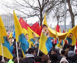 PKK gösterisi: 86 gözaltı, 11 yaralı