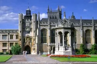 Suudi prensten Cambridge'e bağış