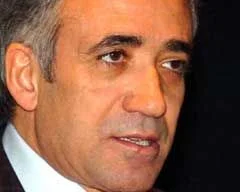 Açtırma ağzımı Demirel! Yatıp kalkıp şükret!