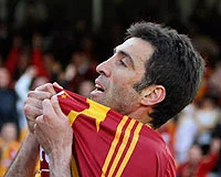 Aslan Kral Hakan Şükür'le dobra dobra