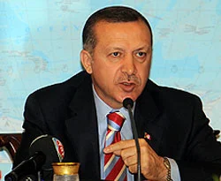 Başbakan: Müzakereler saiklerle engellenmemeli