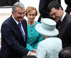 Baykal Kraliçe'yi de şaşırtmış