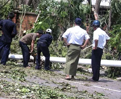 Burma'yı bir kasırya daha vurdu