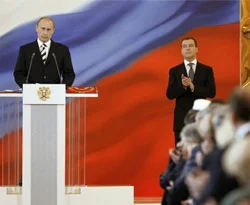 Medvedev kilisede ayine katıldı