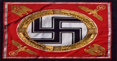 Nazi doktoruna şeref madalyası
