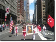 New York'ta 27. Türk Günü yürüyüşü