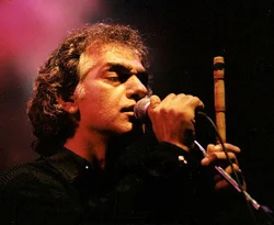Ömer Faruk Tekbilek, Çin'de konser verecek