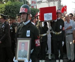 Şehit uzman çavuş toprağa verildi