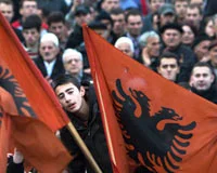 Sırpların seçim afişleri, Kosova'da