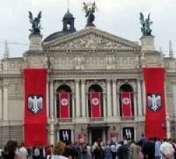 Ukrayna kentinde Nazi şoku
