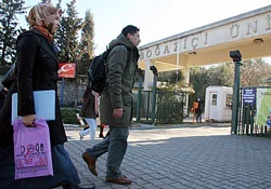YÖK kontenjan artırımını erteledi