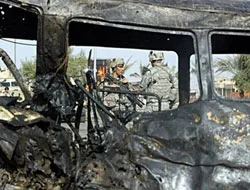 ABD Irak'ta yine bir aileyi yok etti