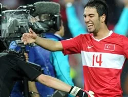 Arnavutluk'ta zafer turu coşkusu