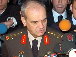 Askere 'darbe' gibi senaryo...!