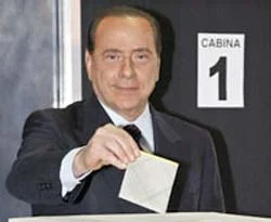 Berlusconi: Yargı demokrasinin kanseridir
