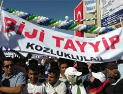 ?Biji Tayyip? pankartına sansür