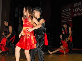 Bir 'çocuk dansöz' rezaleti de Adana'da