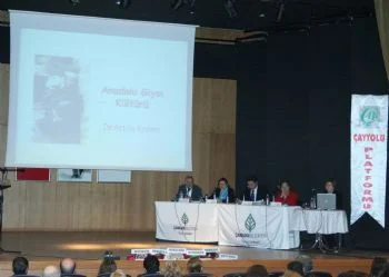 Çankaya Belediyesi'nden başörtüsüne karşı panel