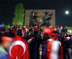 Çek zaferi geldi, 650 bin YTL gitti