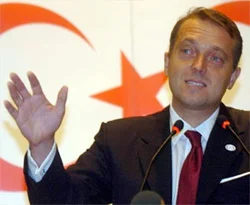 Cem Uzan'ın hapsi isteniyor