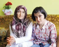 Engelli öğrenci annesine başörtüsü engellemesi