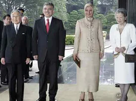 'Geleneklere bağlı modernleşiyorsunuz'